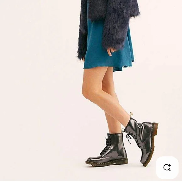 Dr. Martens 1460 Vegan Chrome Classic Synthetic Lace-Up 8 Eye Combat Boots. 9 - Picture 3 of 15